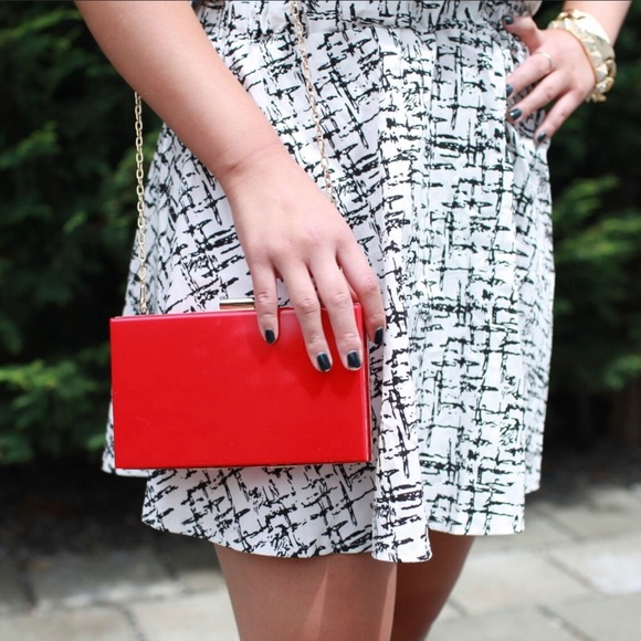 Patent Leather RED Boutique Hard-body Purse - Picture 2 of 2